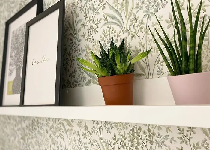 Bright & Peaceful 1bd With Free Underground Parking Apartamento Tallin